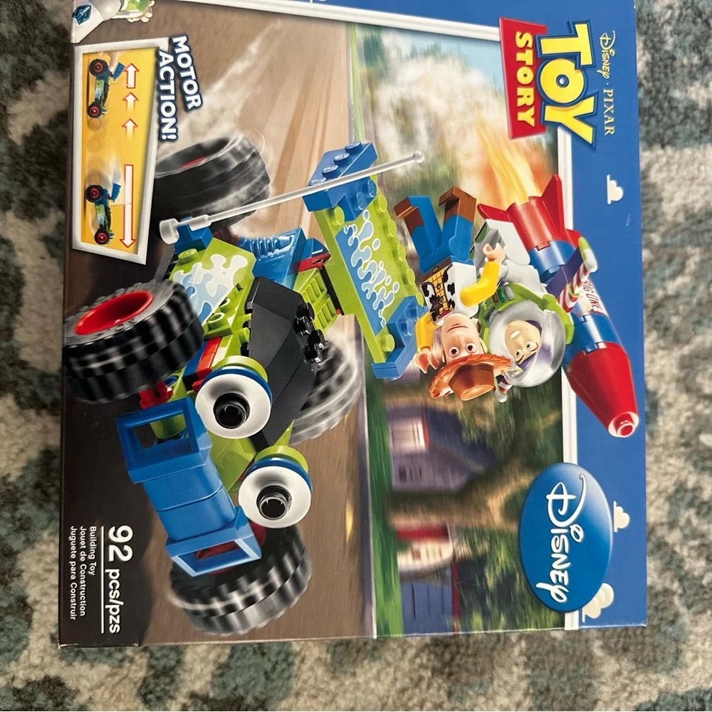 Retired Lego 7590 Disney Pixar Toy Story
“Woody and Buzz to the Rescue” - Picture 2 of 9